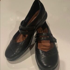 Black Leather Women's Shoes